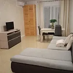 2 Moonlight דירה